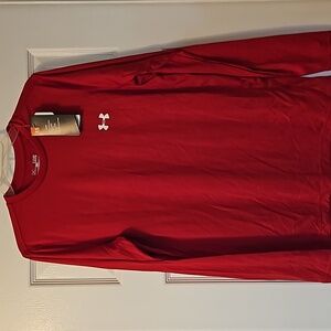 UnderArmour men's red small adult long sleeve heat cool gear. New with tags.